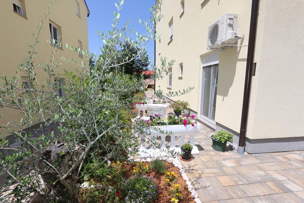 Apartments Bellator Šilo Kültér fotó